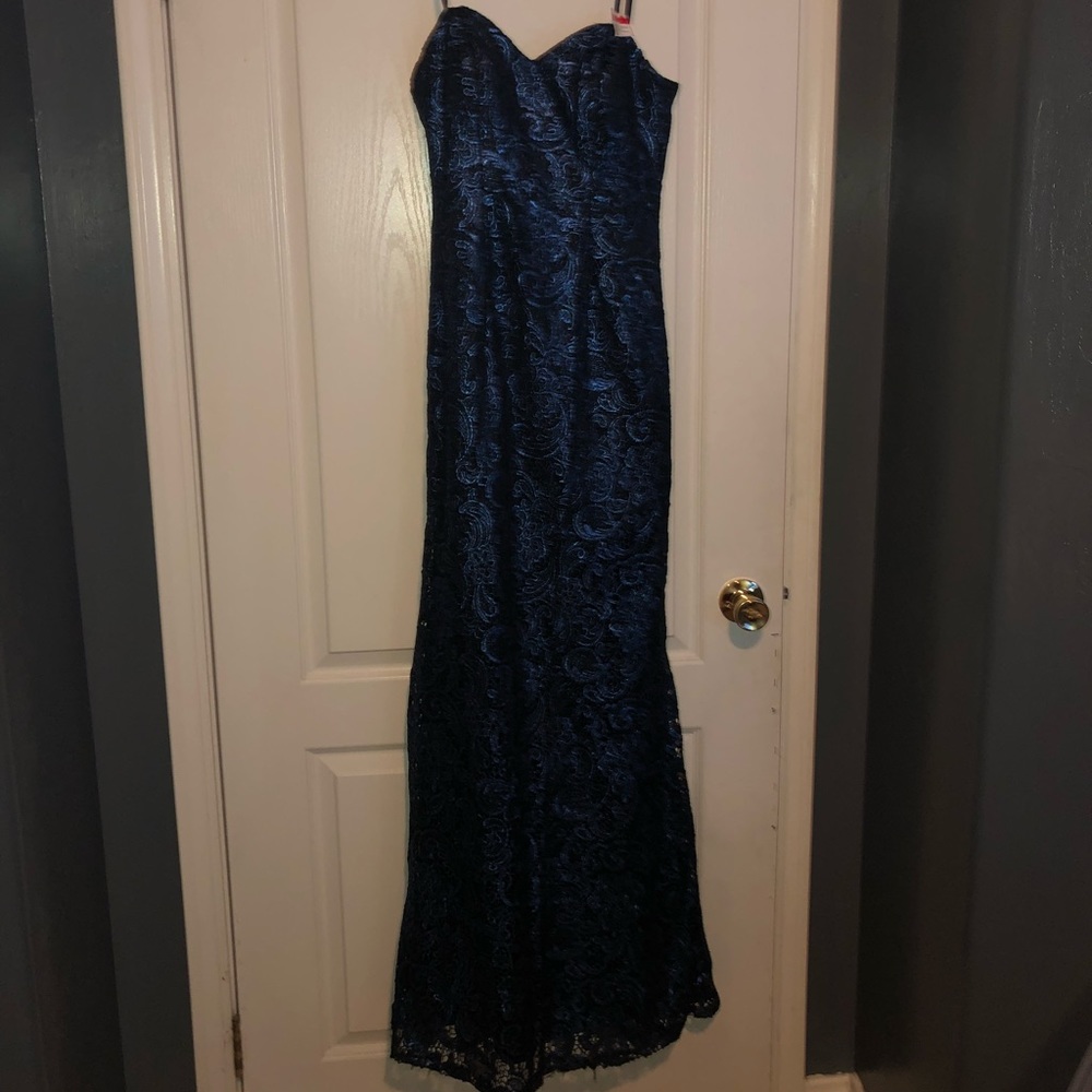 Bariono Australia strapless lace mermaid dress